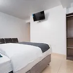 Qoripunku Villa Militar